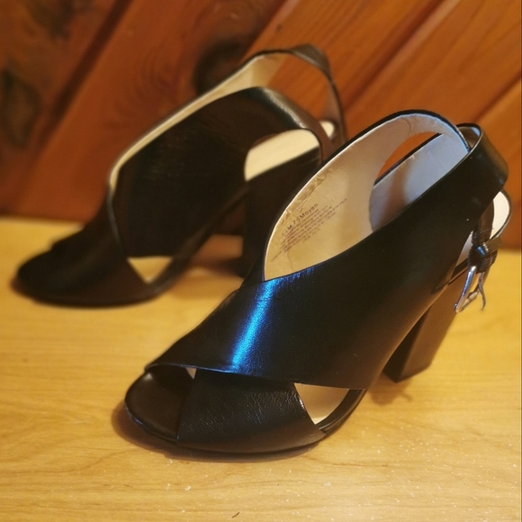 Nine West Shoes - Picture 1 of 5